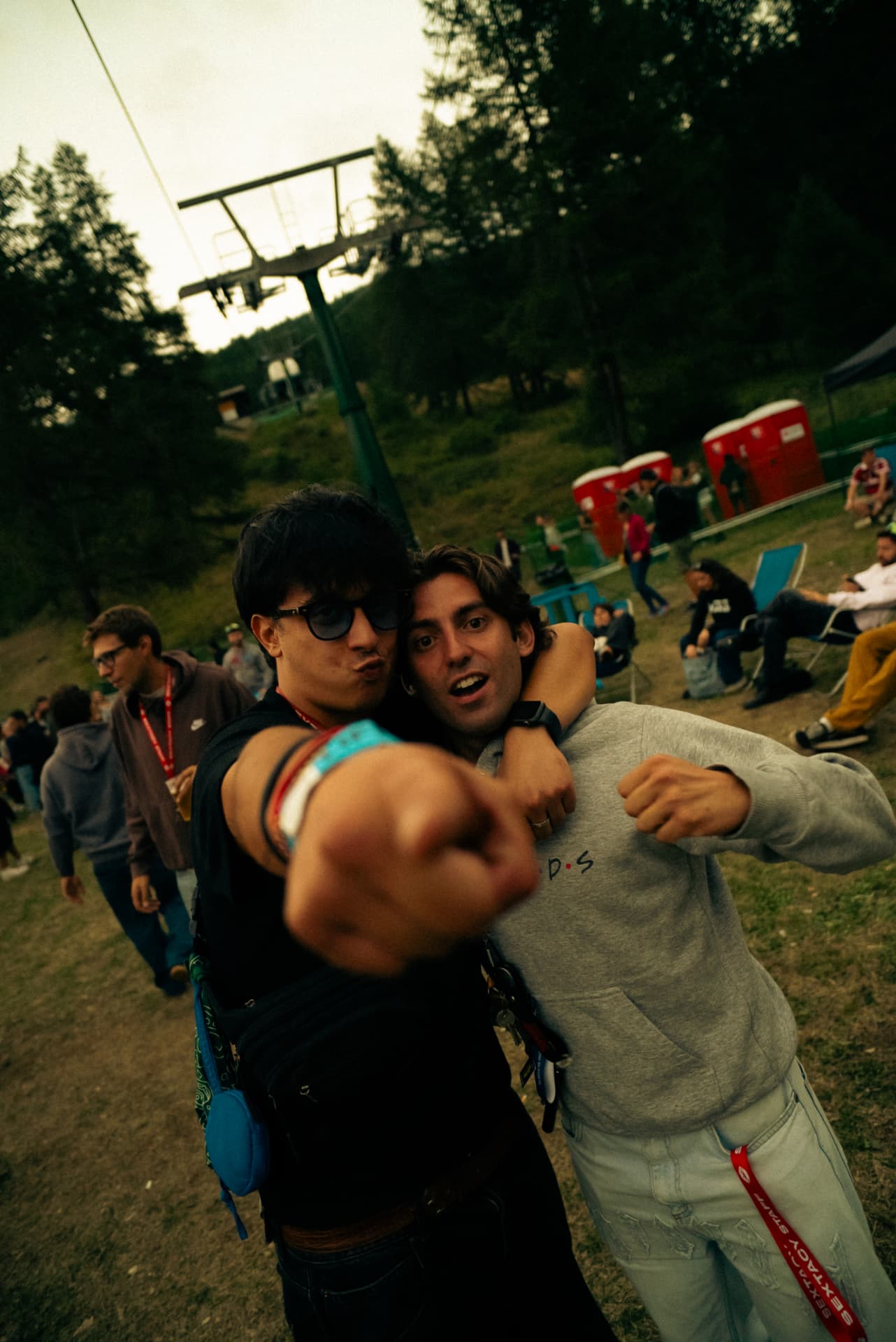 Peak Festival — due amici al tramonto
