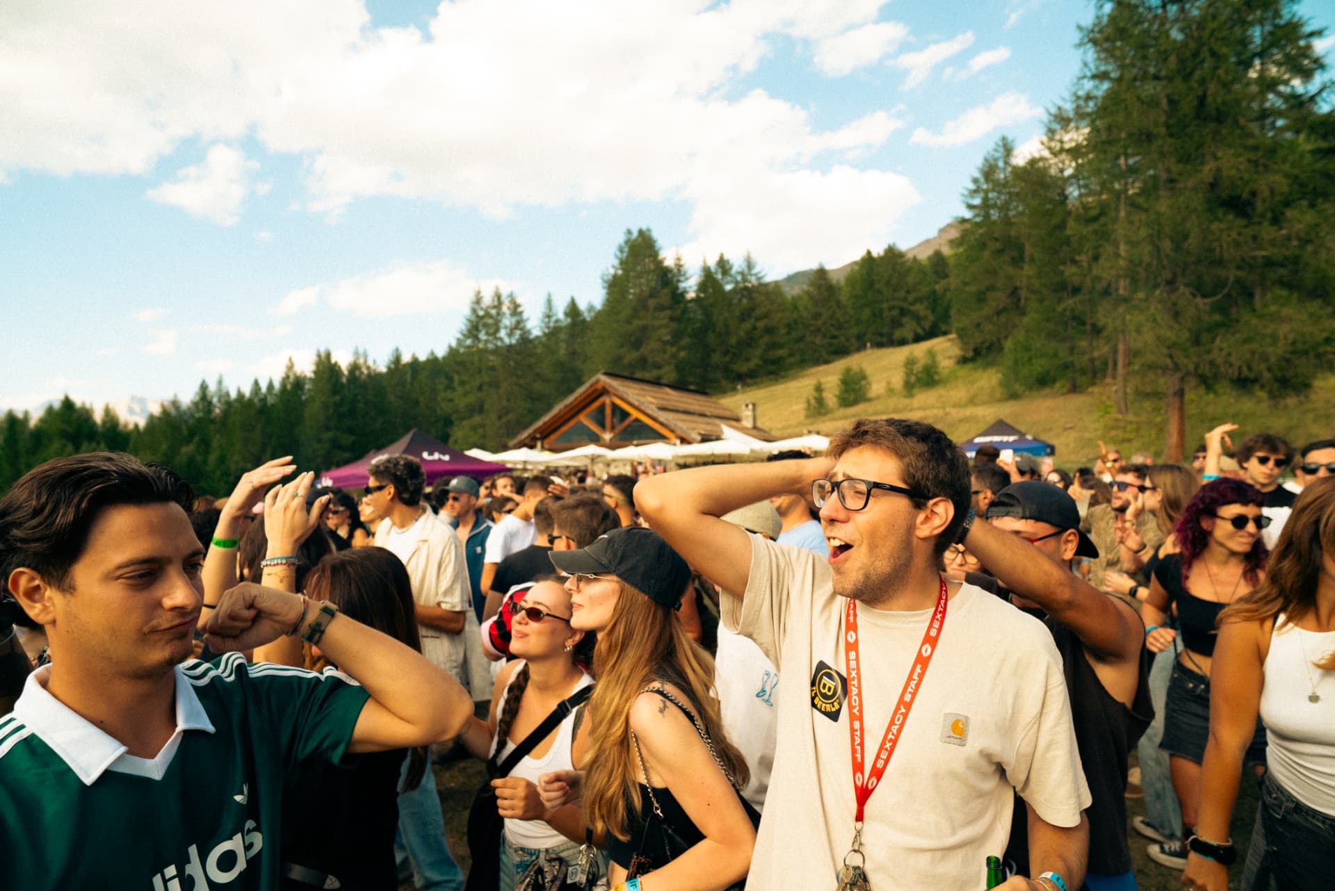 Peak Festival — pubblico e montagne