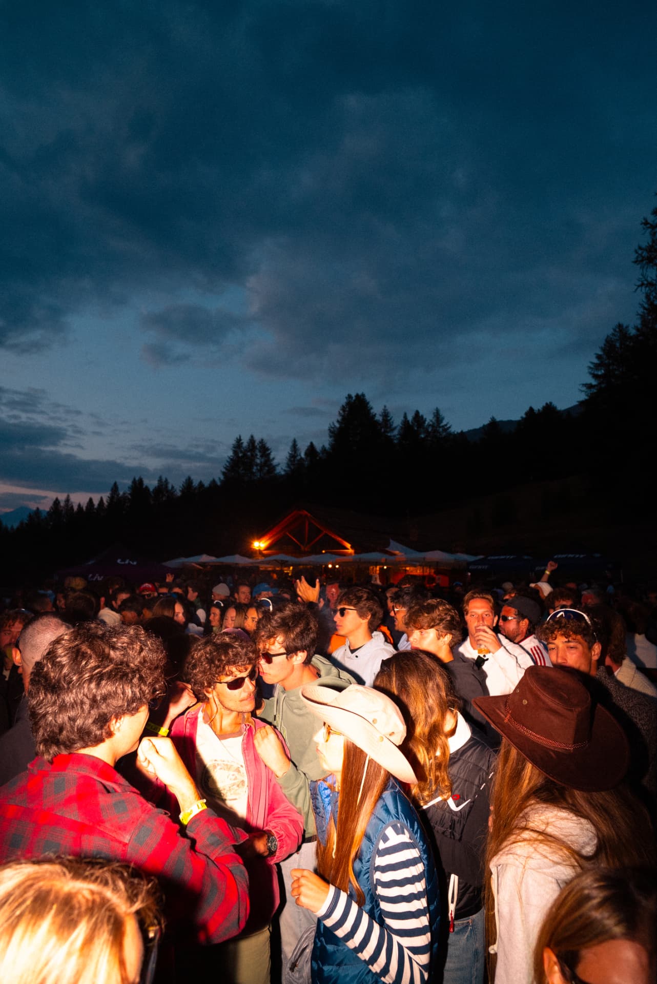 Peak Festival — sorrisi al flash