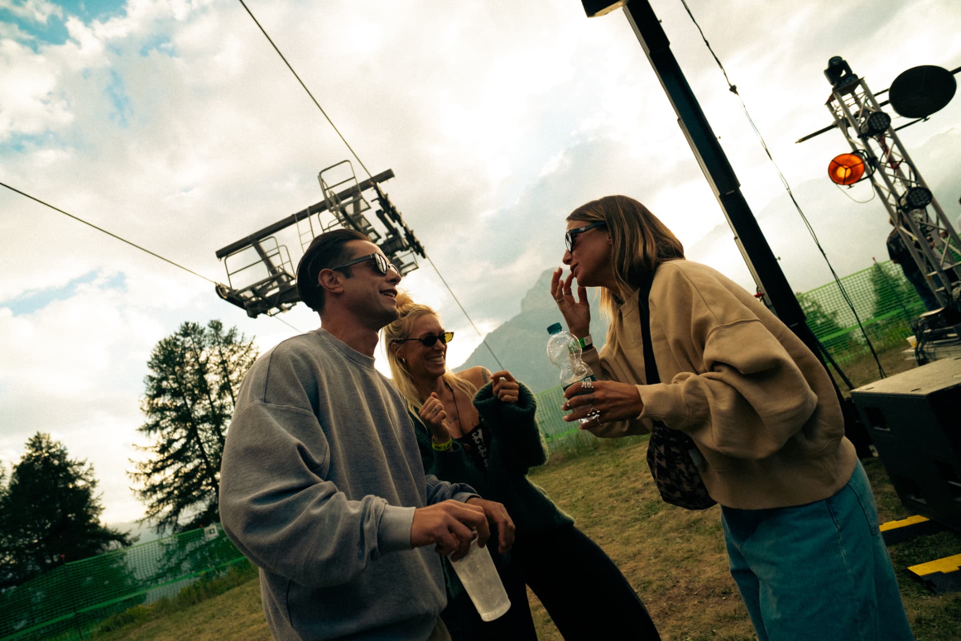 Peak Festival — amici sotto la seggiovia